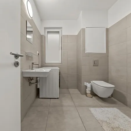 Air Conditioned 1 Apartment, With Garden, New Building Apartment